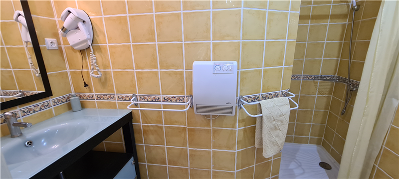 Salle de bain chambre baldaquin